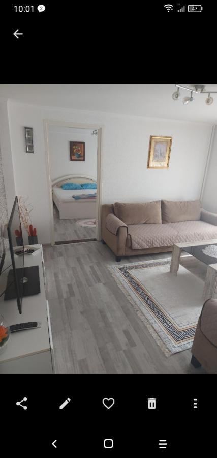 Apartamento Apartman Dino Sarajevo Exterior foto