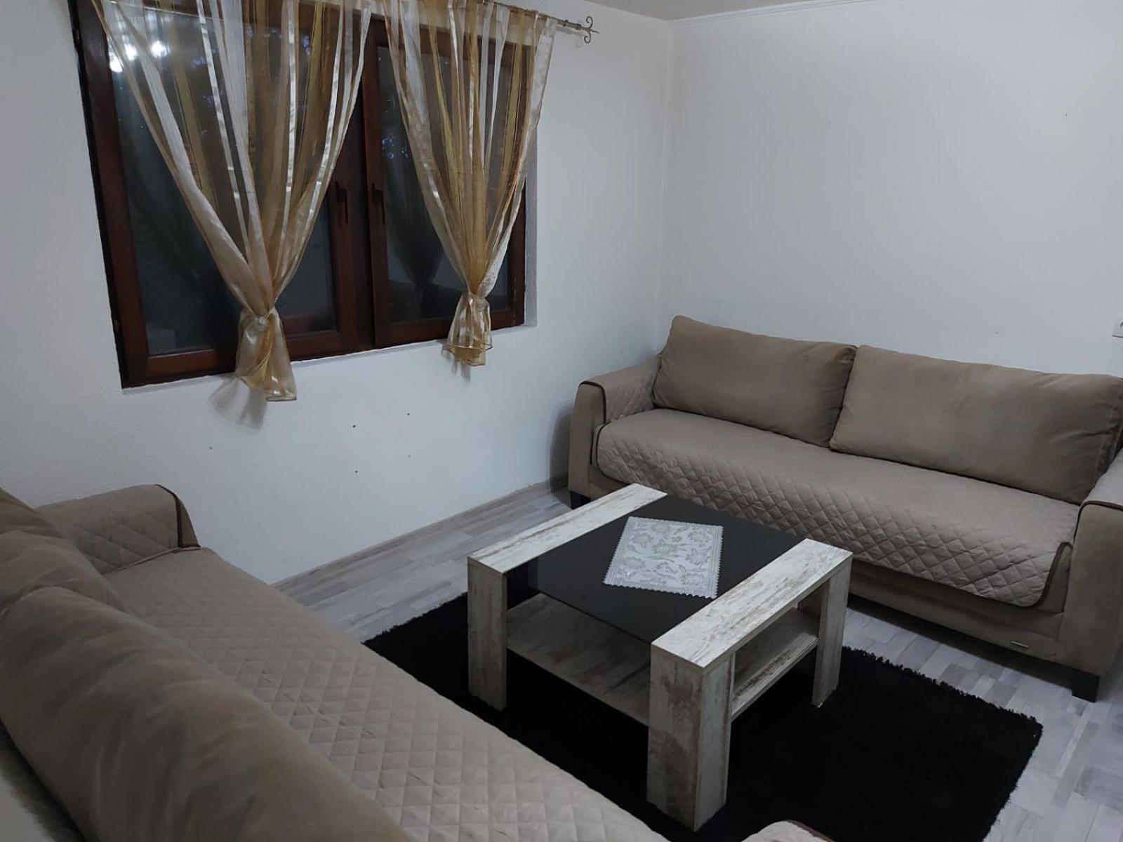 Apartamento Apartman Dino Sarajevo Habitación foto